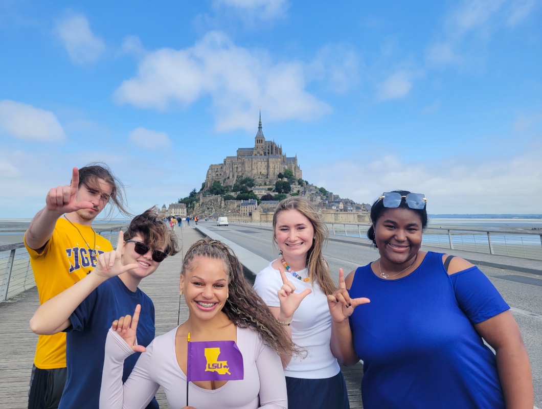 A photo of LSU Ogden Honors students on an excursion while on the LSU in Paris study abroad program.